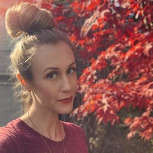 Meet your Posher, Holly